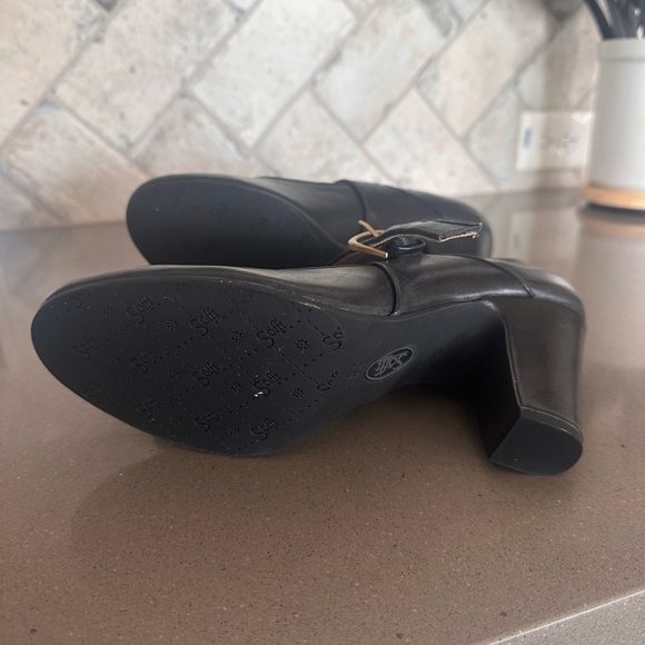 NEW Elegant Sofft Black Mary Jane Heels size 10M - Picture 4 of 4